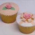 Rosas de Fondant para decorar cupcakes - Club de Reposteria