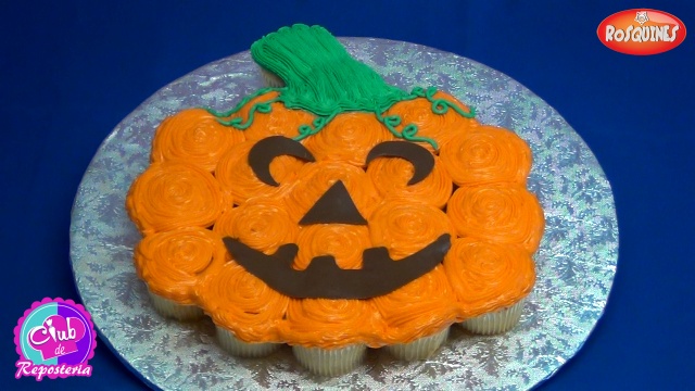 Como hacer una calabaza con cupcakes para Halloween por Rosa Quintero