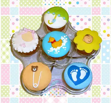Cupcakes decorados con tema de Baby Shower - Club de Reposteria